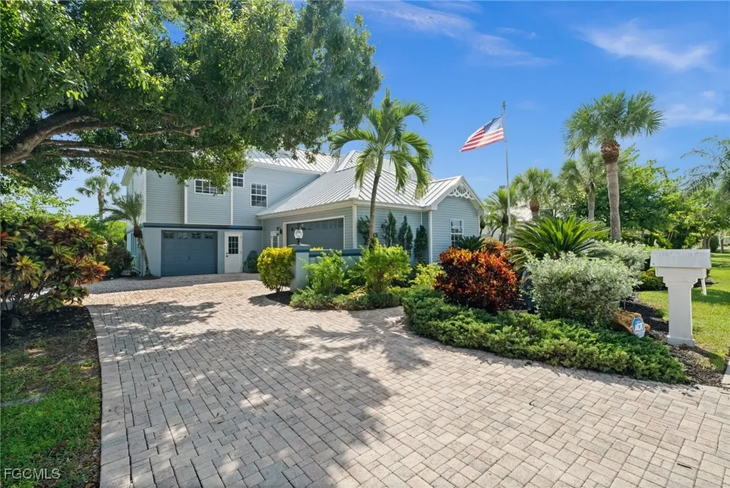 6076 Eagle Watch Court North Fort Myers FL 33917