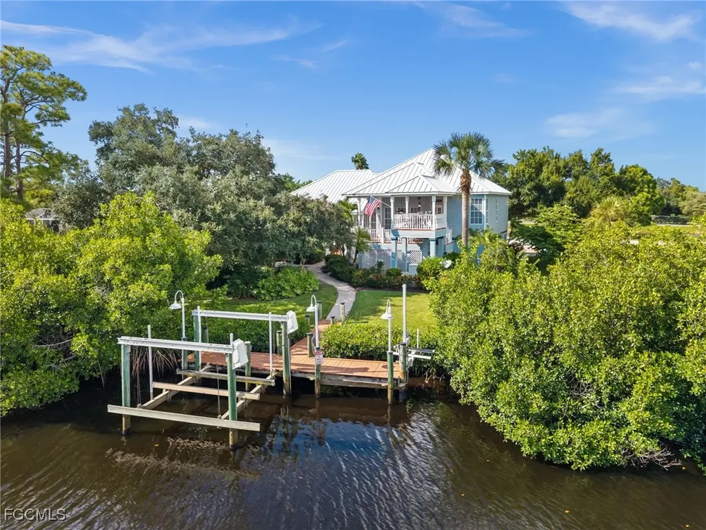 6076 Eagle Watch Court North Fort Myers FL 33917