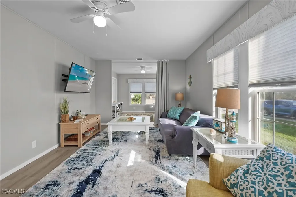 1747 Beverly Drive Naples FL 34114