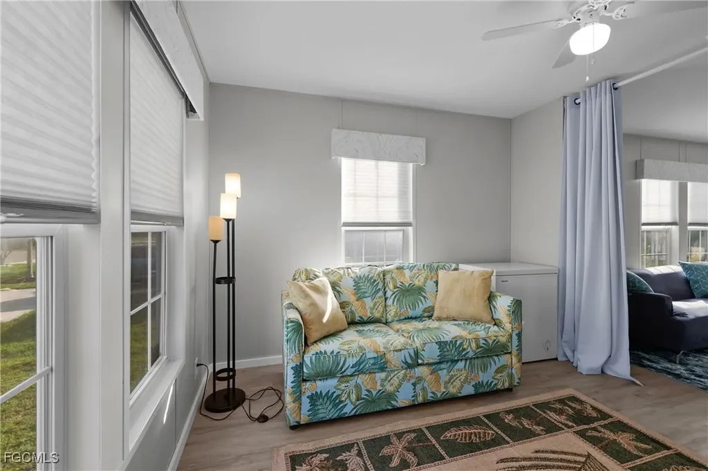 1747 Beverly Drive Naples FL 34114