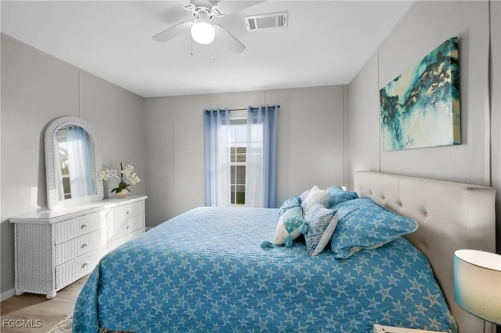 1747 Beverly Drive Naples FL 34114