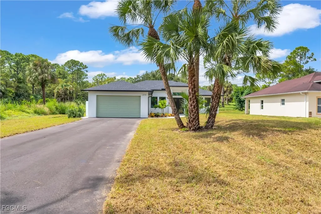 2719 2nd Street NW Naples FL 34120