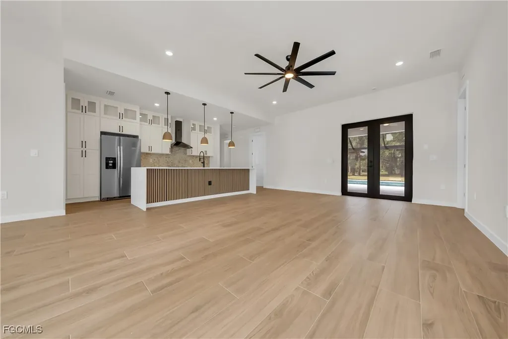 2719 2nd Street NW Naples FL 34120
