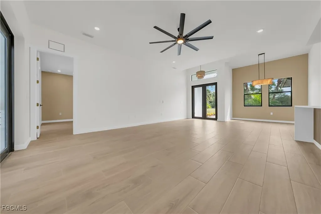 2719 2nd Street NW Naples FL 34120