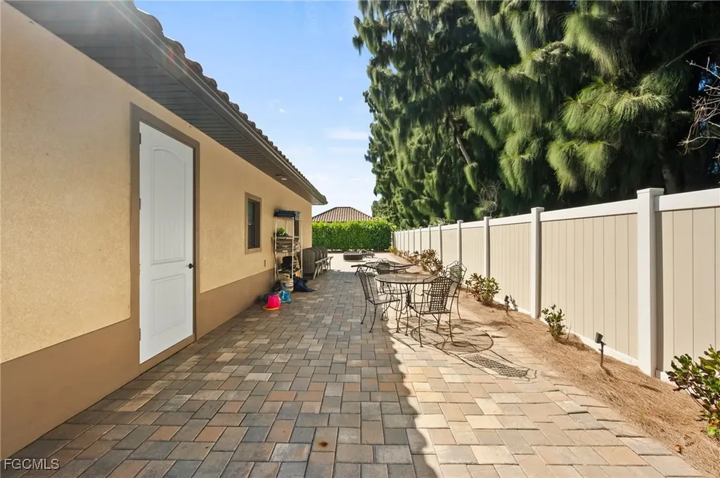 13172 Golden Palms Circle Fort Myers FL 33913