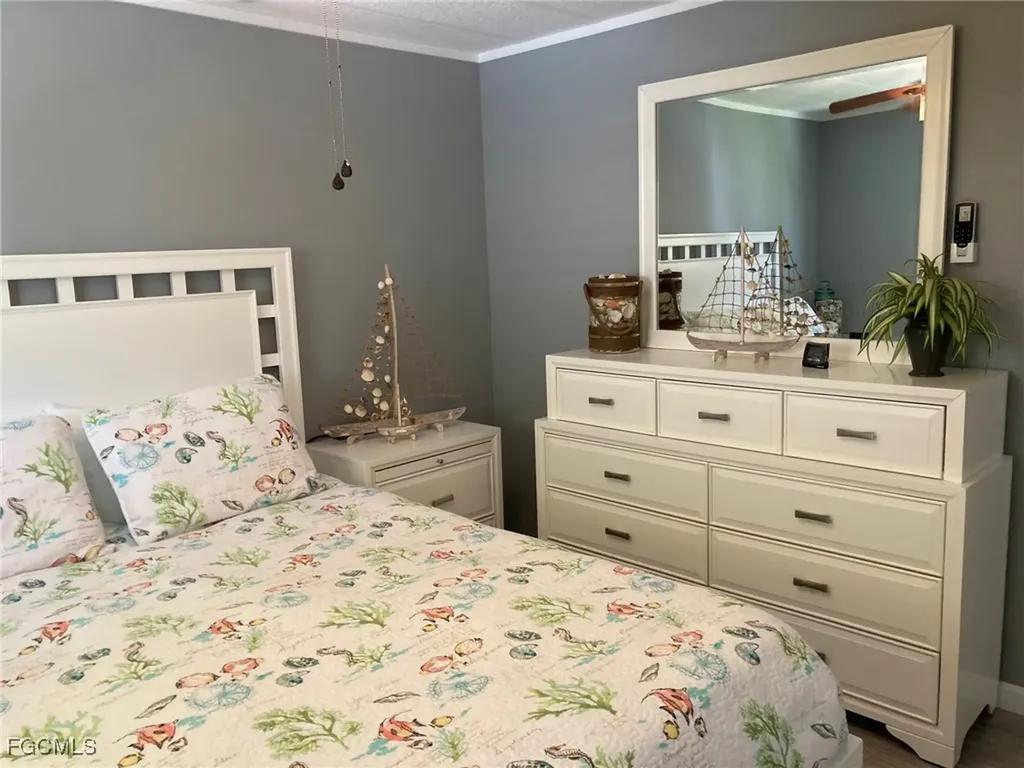 210 Sun Circle Fort Myers FL 33905