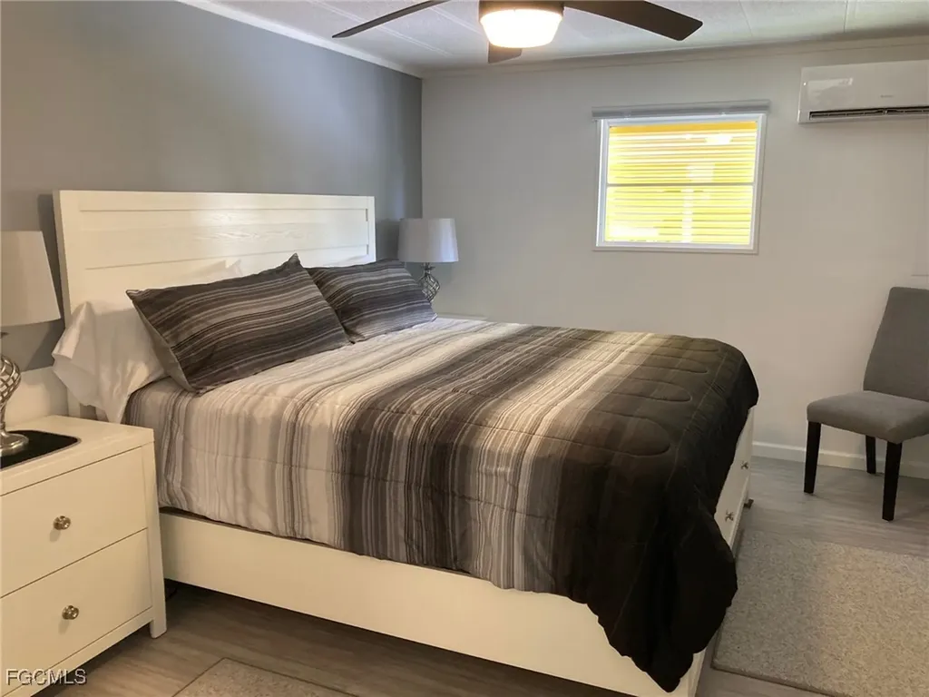 210 Sun Circle Fort Myers FL 33905