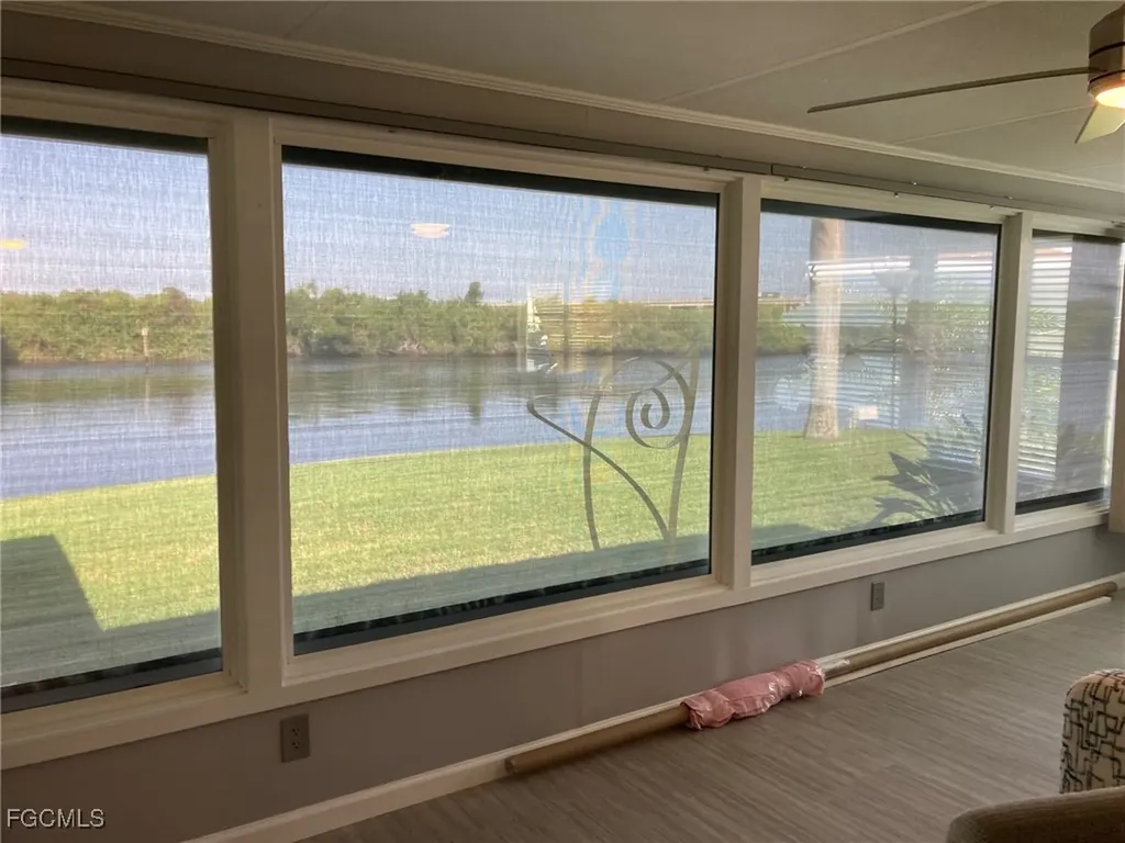 210 Sun Circle Fort Myers FL 33905