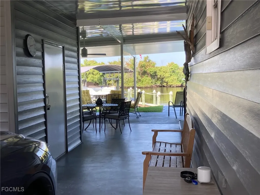 210 Sun Circle Fort Myers FL 33905