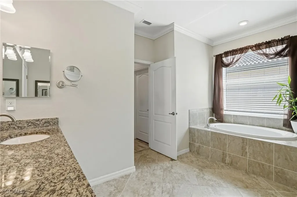 2110 Clementine Street Naples FL 34120