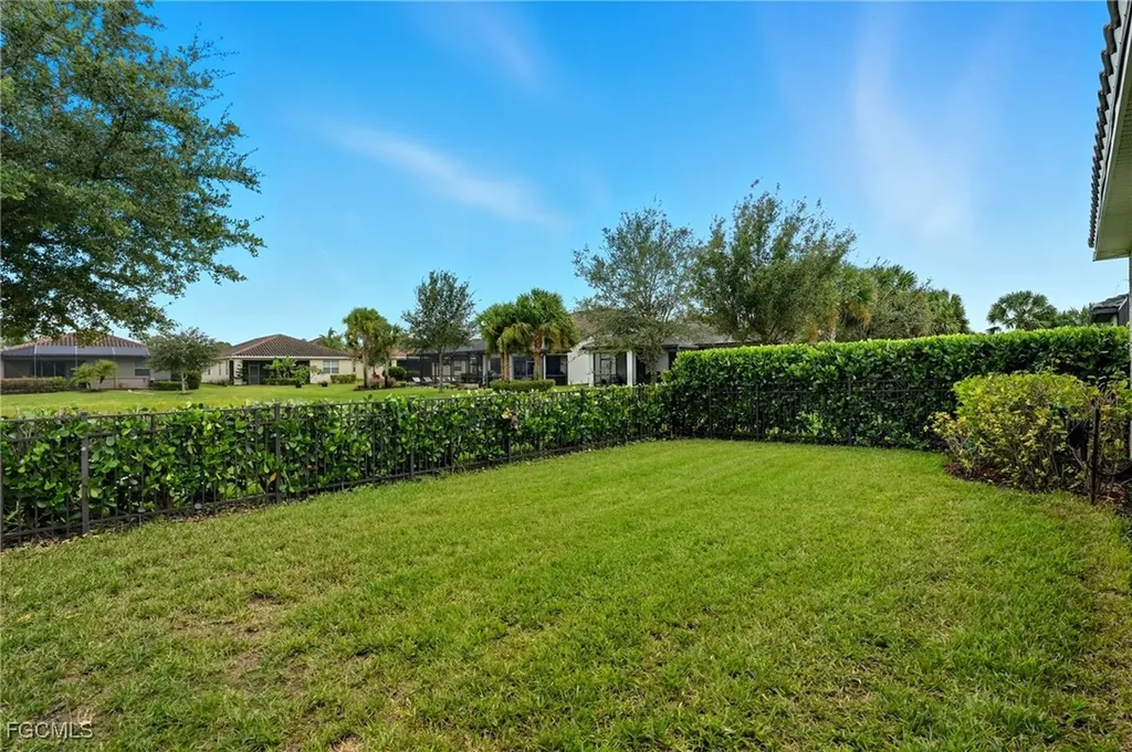 2110 Clementine Street Naples FL 34120