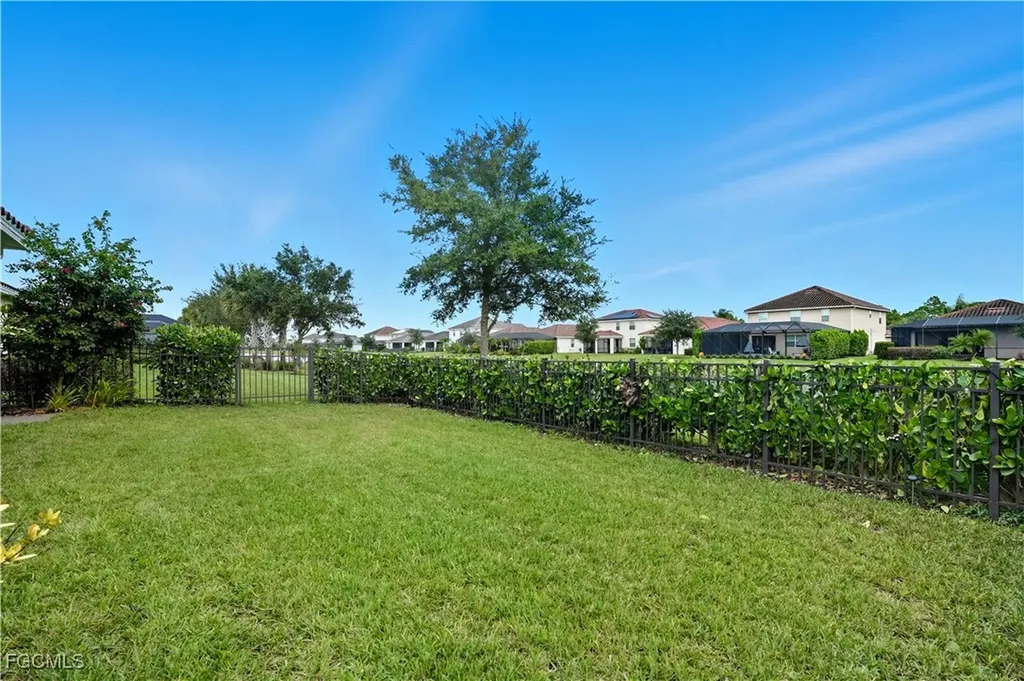 2110 Clementine Street Naples FL 34120