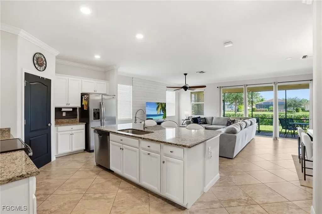 2110 Clementine Street Naples FL 34120