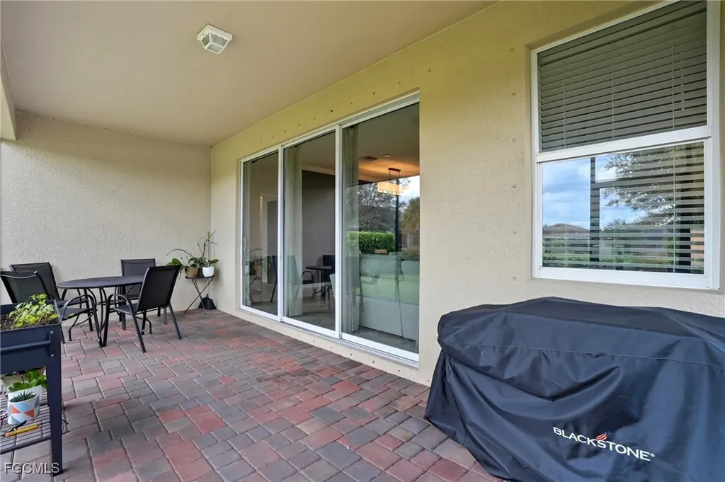2110 Clementine Street Naples FL 34120
