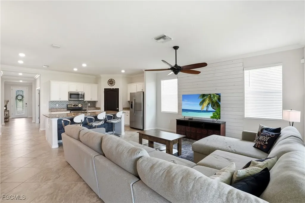 2110 Clementine Street Naples FL 34120