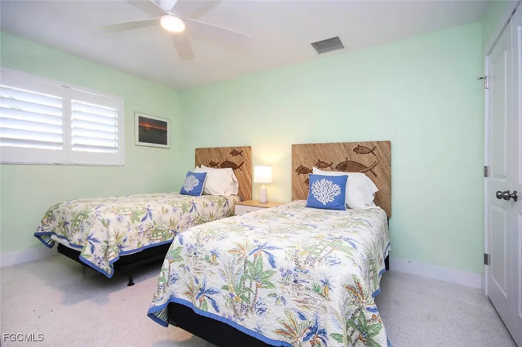 832 Donax Street Sanibel FL 33957