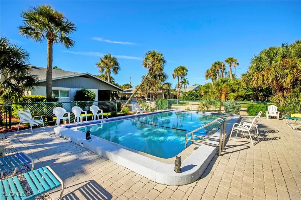 832 Donax Street Sanibel FL 33957