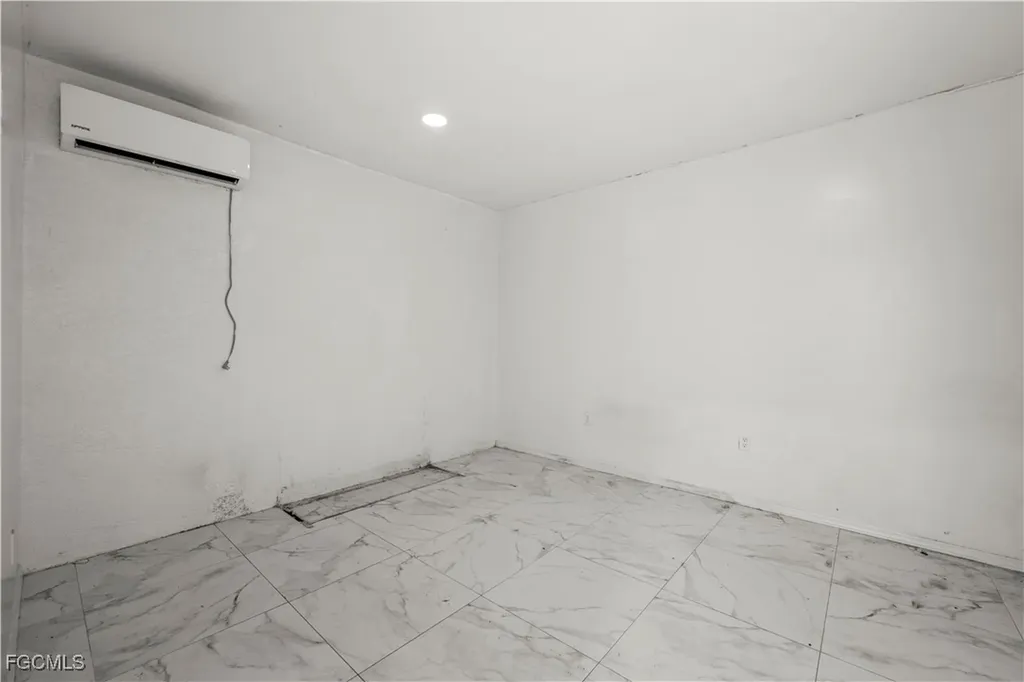 3630 SW 6th Avenue Cape Coral FL 33914