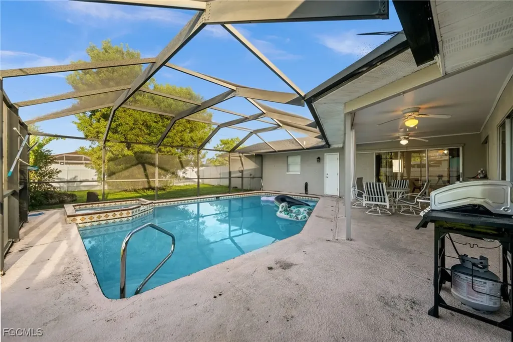 3630 SW 6th Avenue Cape Coral FL 33914