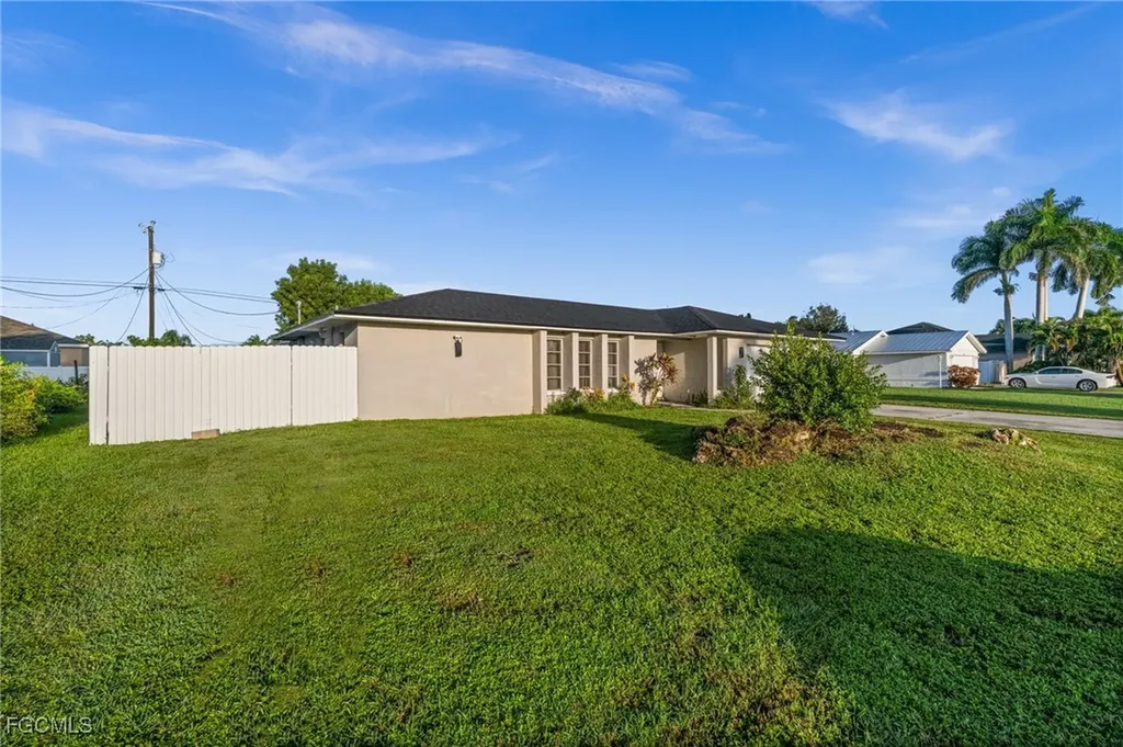 3630 SW 6th Avenue Cape Coral FL 33914