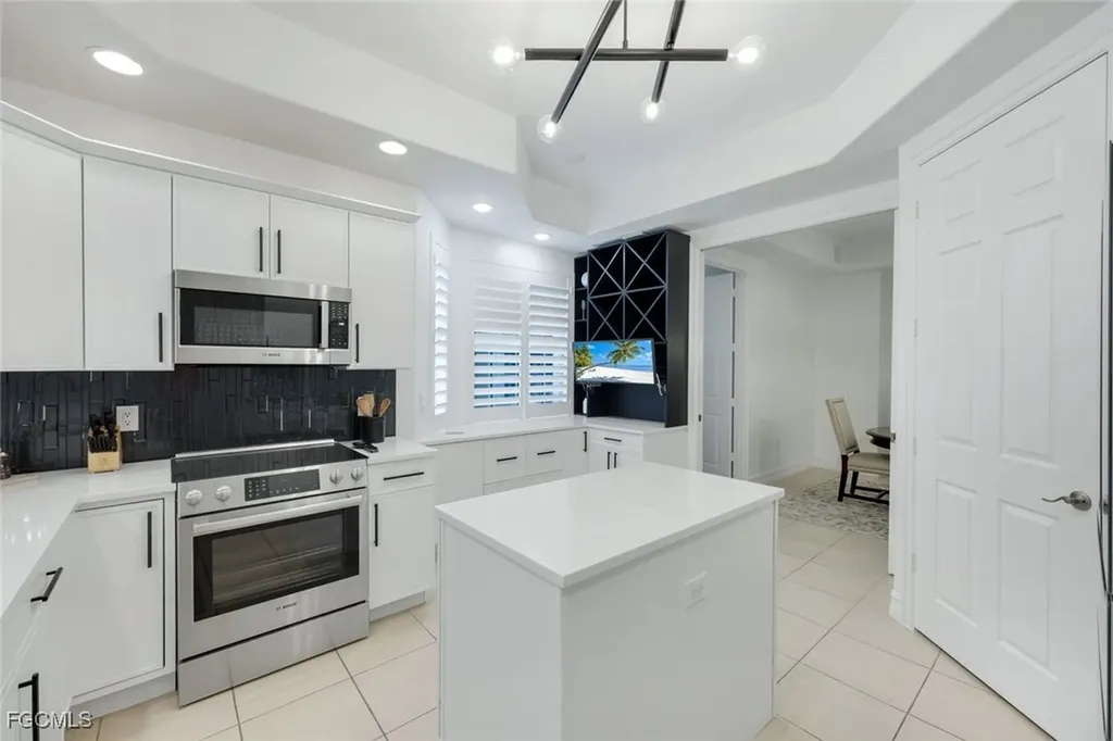 10220 Bellavista Circle Miromar Lakes FL 33913