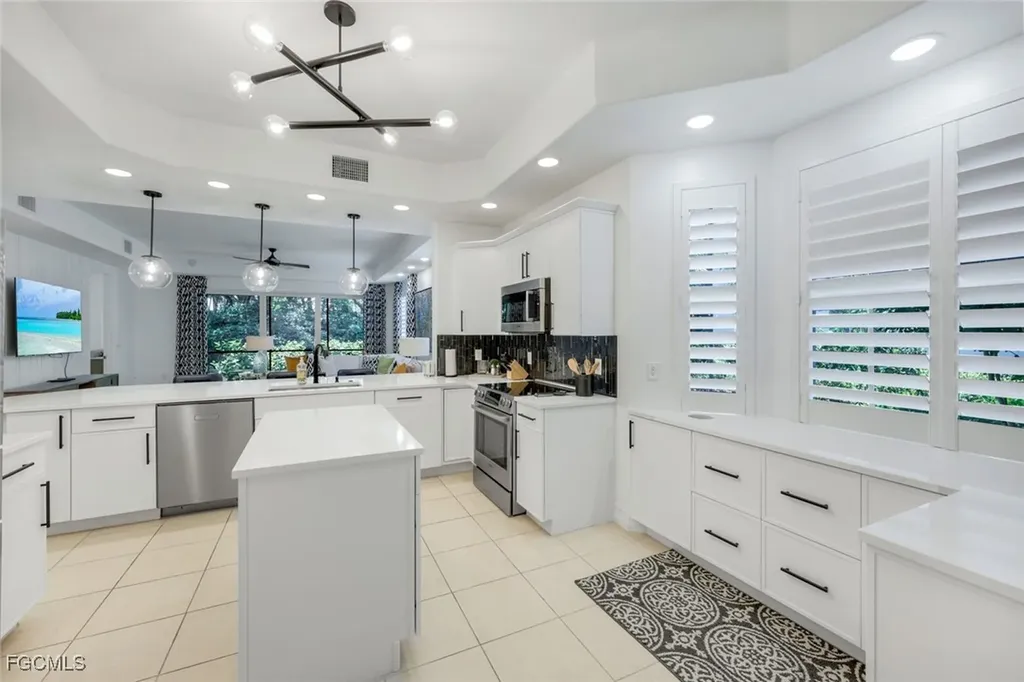 10220 Bellavista Circle Miromar Lakes FL 33913