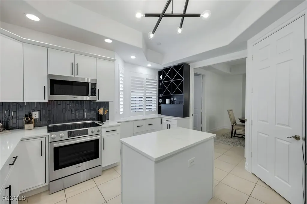 10220 Bellavista Circle Miromar Lakes FL 33913