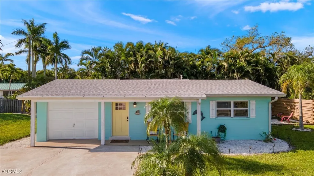 Bokeelia FL, 7499 Cares Away Park Circle