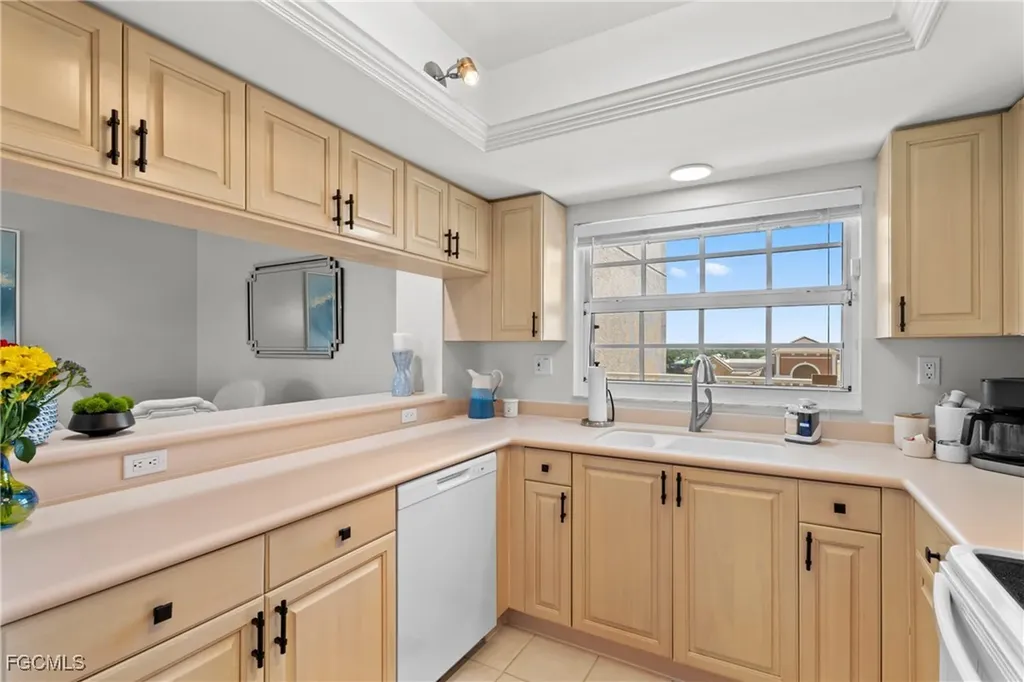 9577 Gulf Shore Drive Naples FL 34108