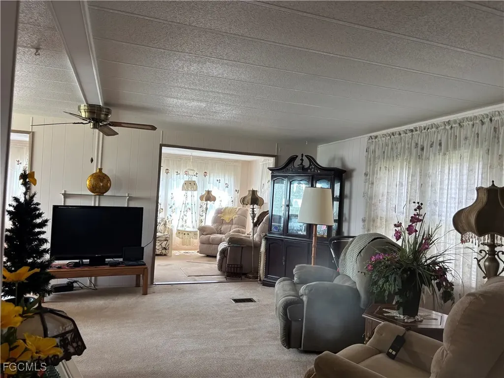 775 Knotty Pine Circle North Fort Myers FL 33917