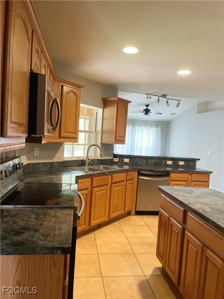 825 Sunrise Boulevard Lehigh Acres FL 33974
