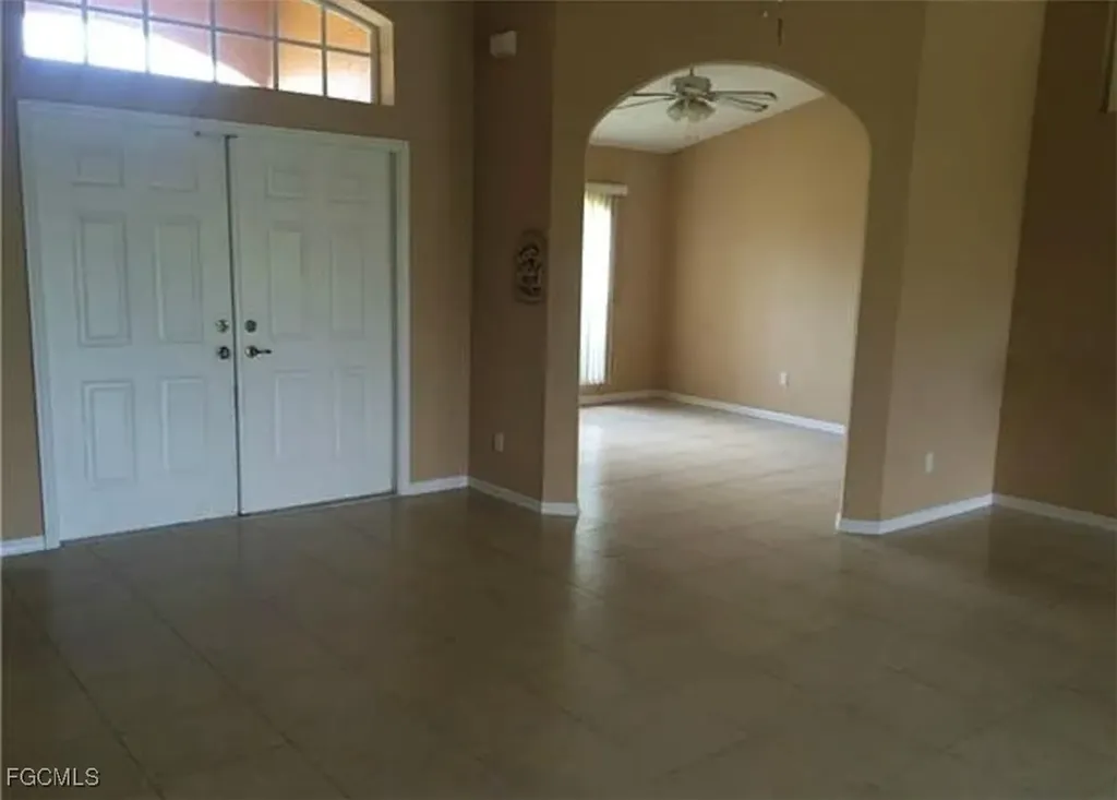 5245 SW 20th Avenue Cape Coral FL 33914