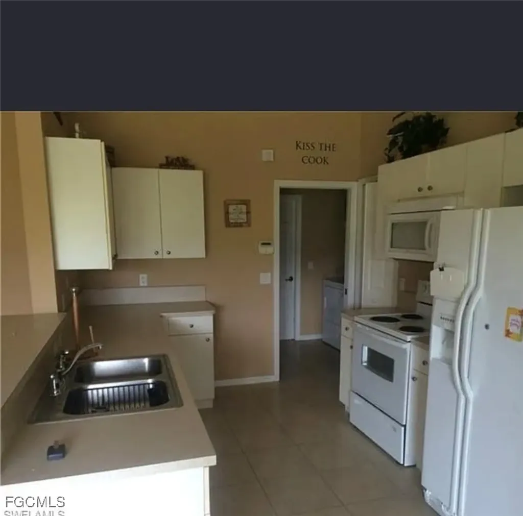 5245 SW 20th Avenue Cape Coral FL 33914