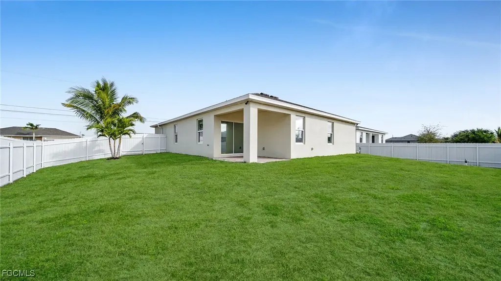 322 NE 20th Terrace Cape Coral FL 33909