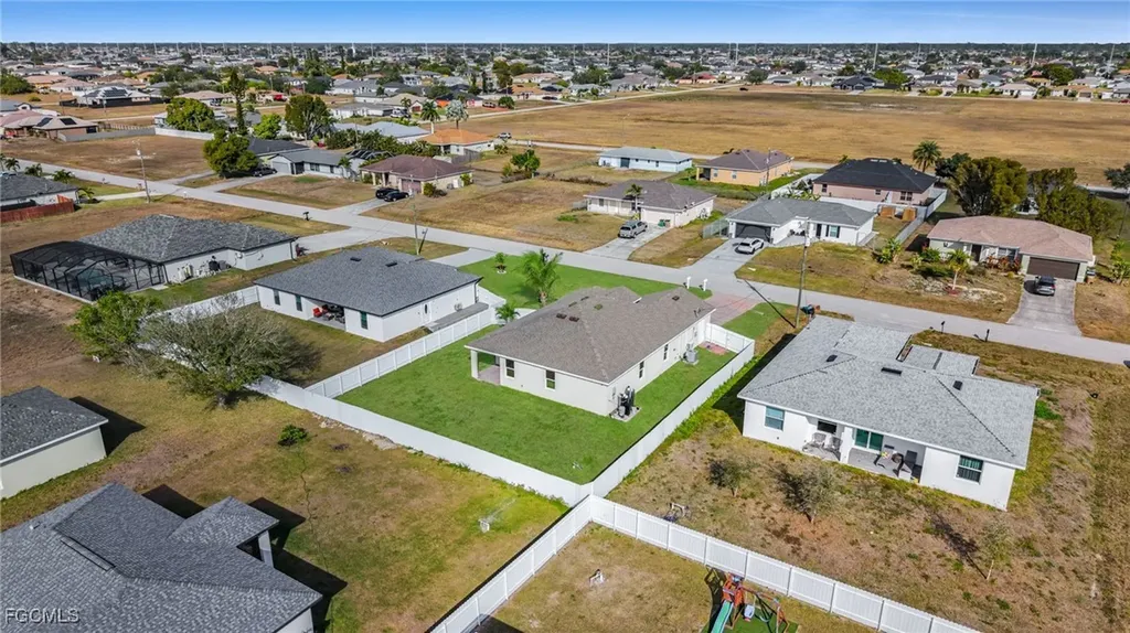 322 NE 20th Terrace Cape Coral FL 33909