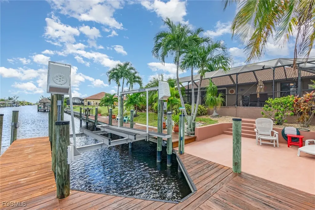 2239 Old Burnt Store Road N Cape Coral FL 33993