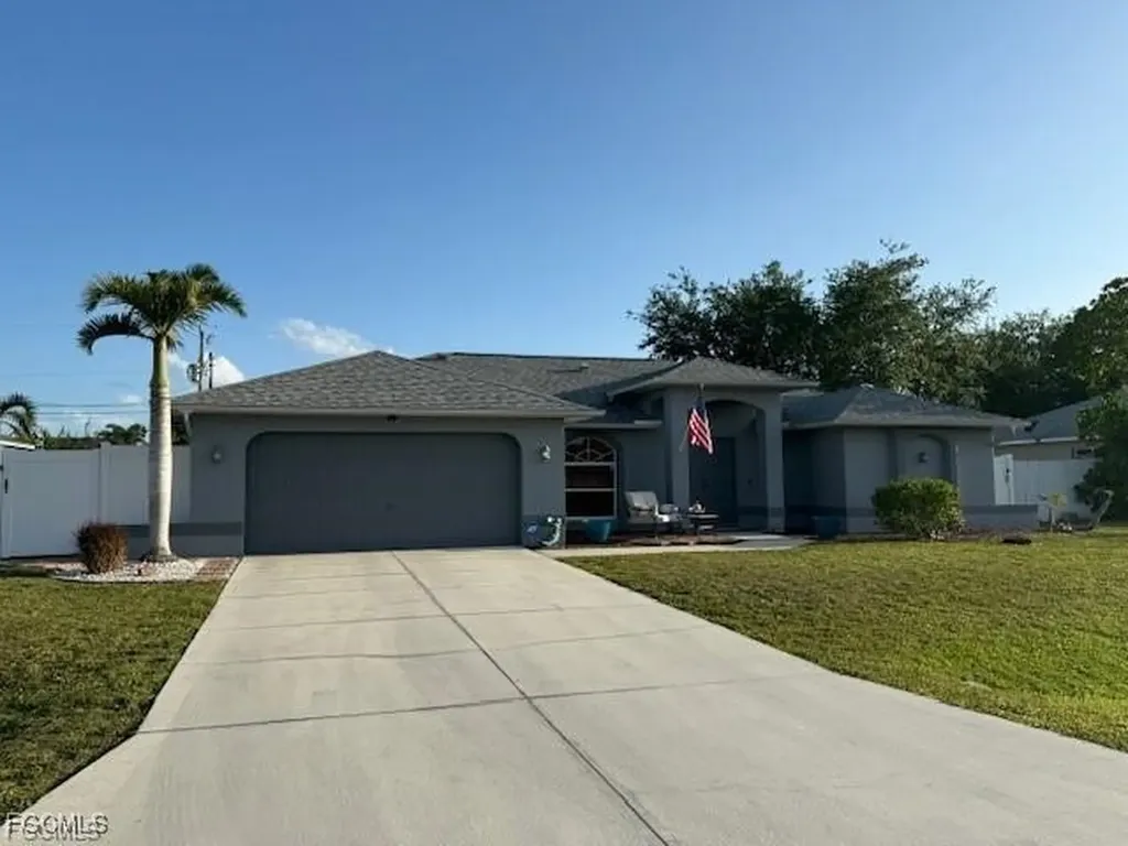 408 SE 19th Lane Cape Coral FL 33990