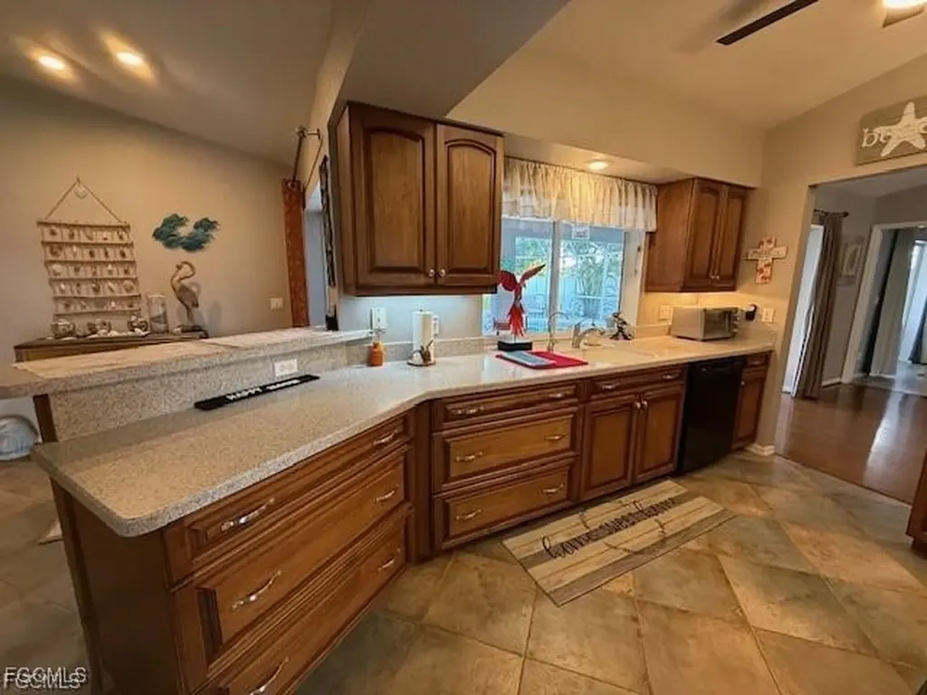 408 SE 19th Lane Cape Coral FL 33990
