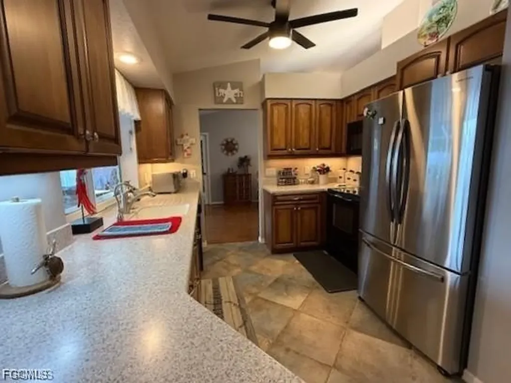 408 SE 19th Lane Cape Coral FL 33990
