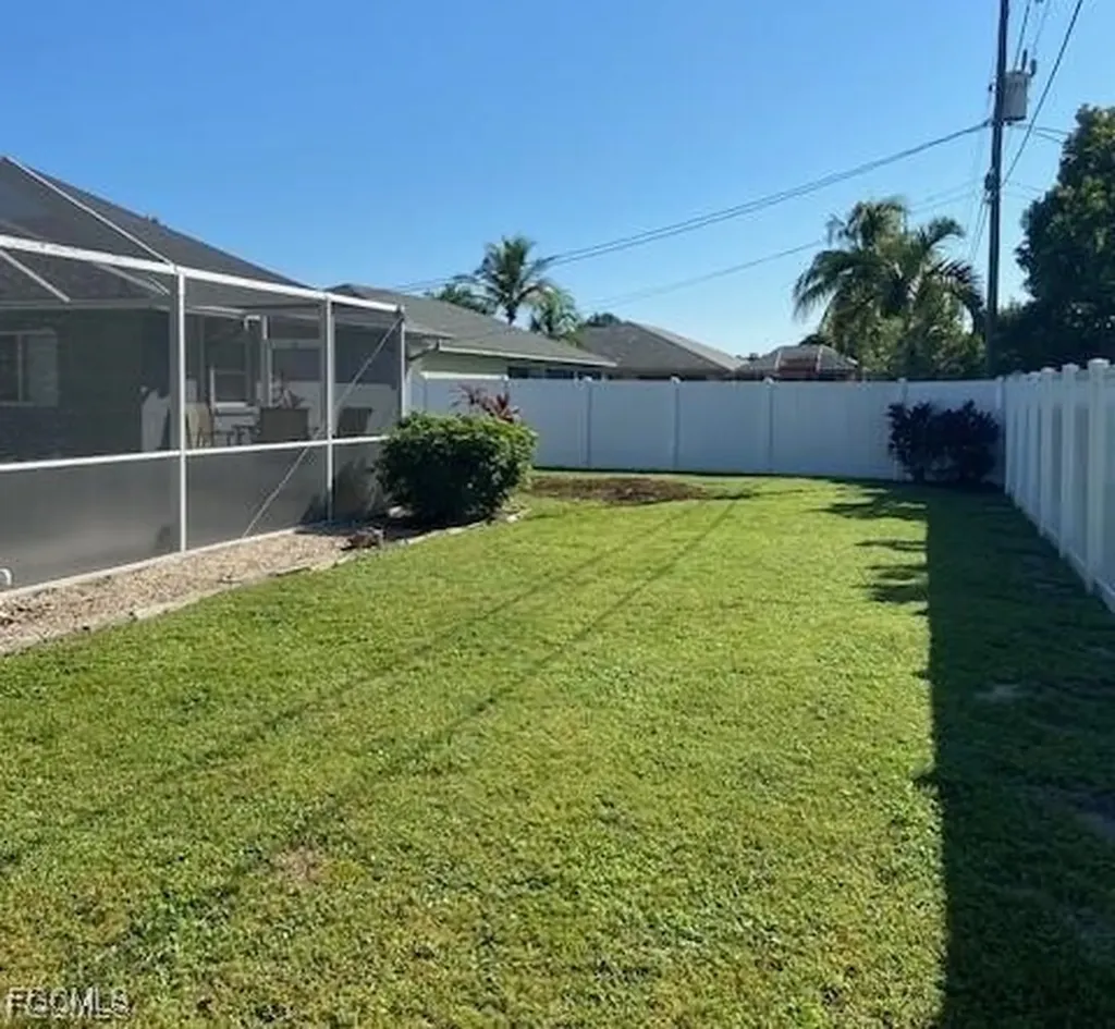 408 SE 19th Lane Cape Coral FL 33990