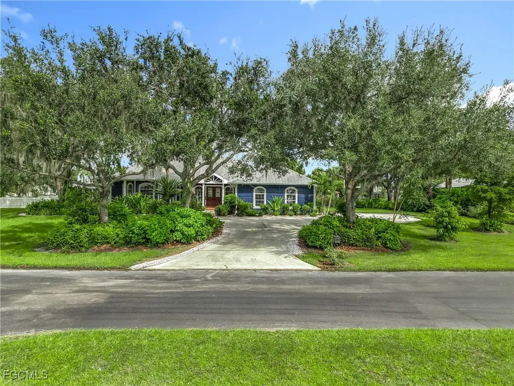 18120 Riverchase Court Alva FL 33920