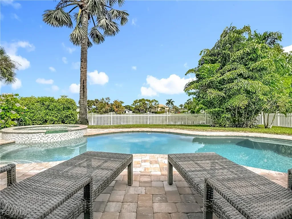 18120 Riverchase Court Alva FL 33920