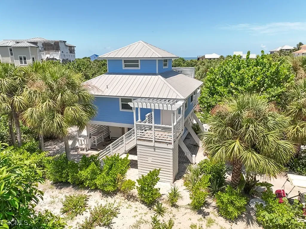 4561 Smugglers Drive Upper Captiva FL 33924