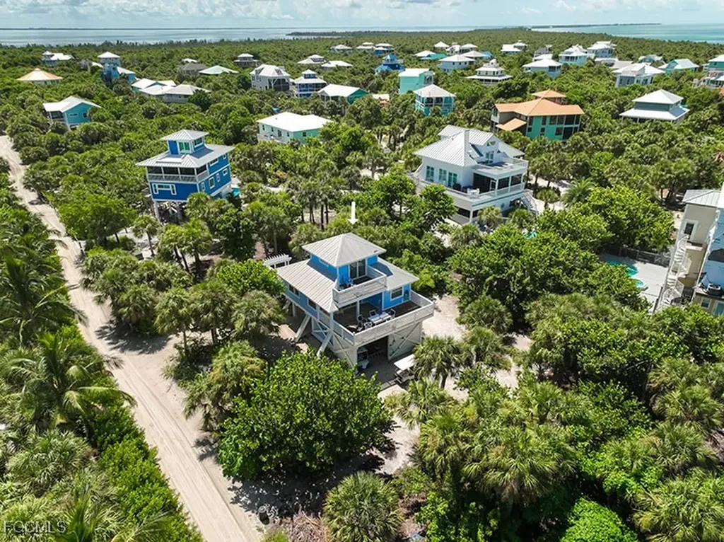 4561 Smugglers Drive Upper Captiva FL 33924
