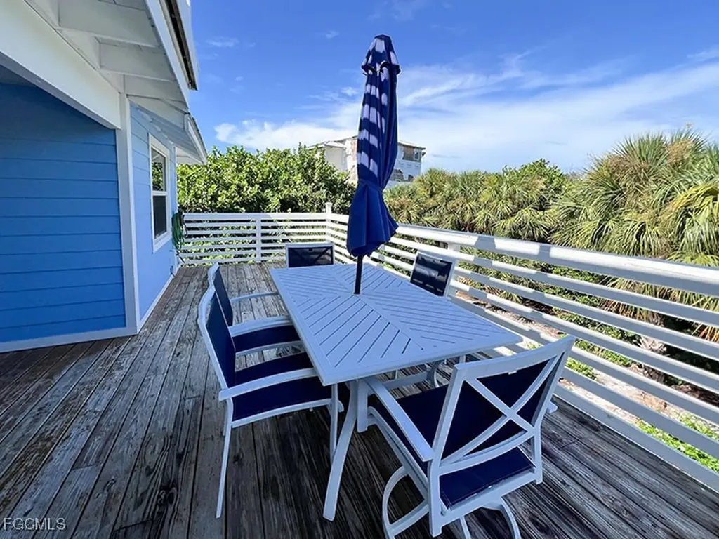 4561 Smugglers Drive Upper Captiva FL 33924