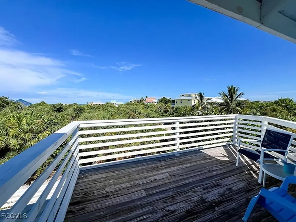 4561 Smugglers Drive Upper Captiva FL 33924