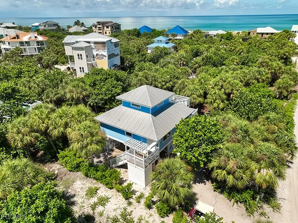 4561 Smugglers Drive Upper Captiva FL 33924