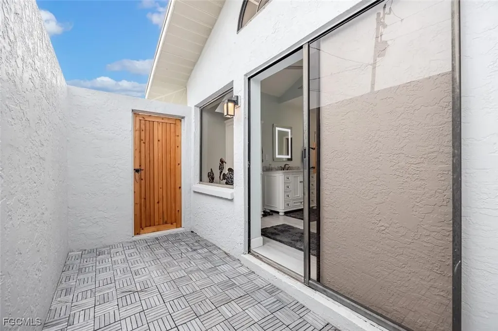 1404 SW 49th Terrace Cape Coral FL 33914