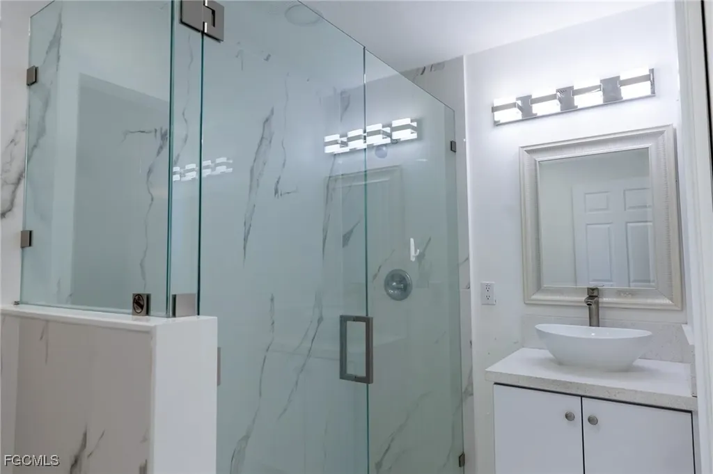 4623 Jacaranda Parkway W Cape Coral FL 33993