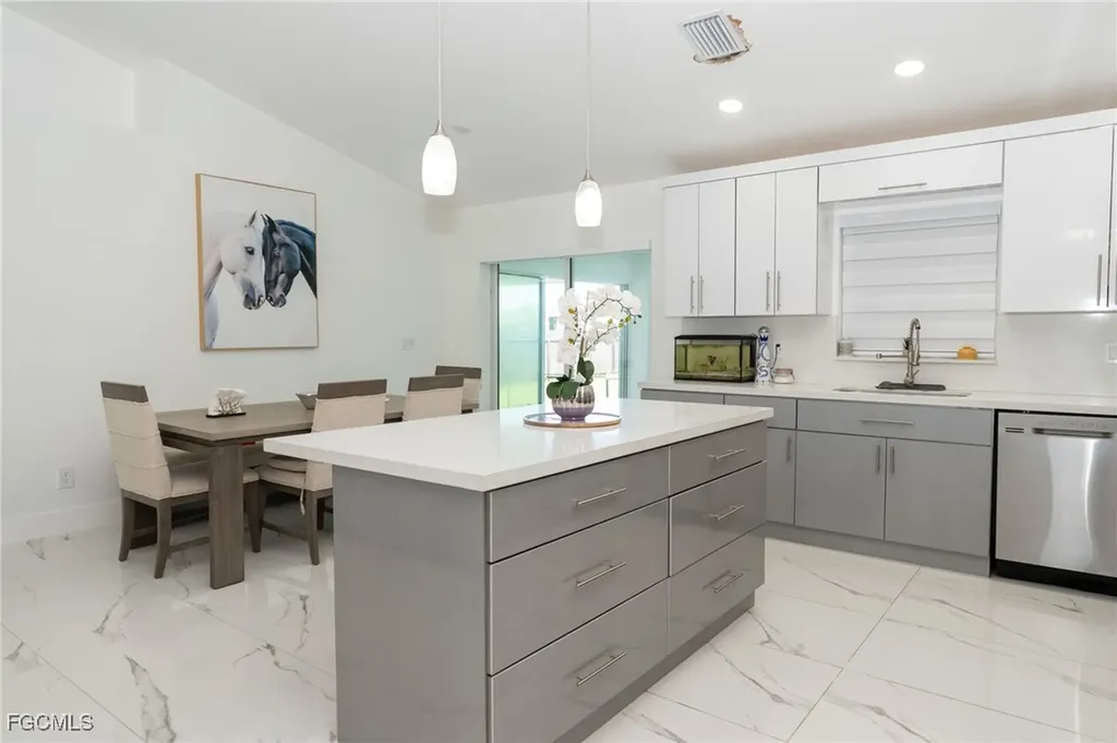 4623 Jacaranda Parkway W Cape Coral FL 33993